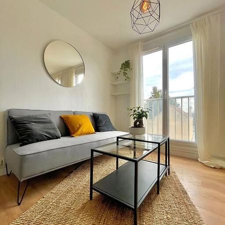 Superbe Studio Avec Parking Gratuit Sur Place Paray-Vieille-Poste Exterior foto